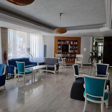 Nereus Hotel 호텔